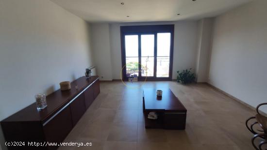 DÚPLEX CON VISTAS, GARAJE Y TRASTERO EN CHAPELA - PONTEVEDRA