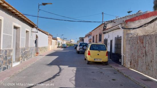 Parcela a dos calles en Benejuzar - ALICANTE