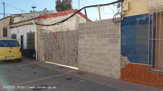 Parcela a dos calles en Benejuzar - ALICANTE