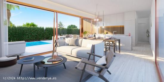 VILLA DE NUEVA CONSTRUCCIÓN DE 4 DORM. EN CAMPO DE GOLF(ORIHUELA) - ALICANTE