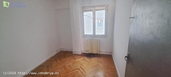 EN VENTA: LUMINOSO PISO EN GAMONAL, BURGOS. - BURGOS