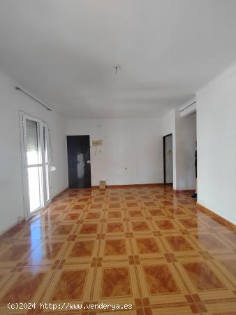 SE VENDE PISO EN ZONA ALCANTARILLA - JAEN