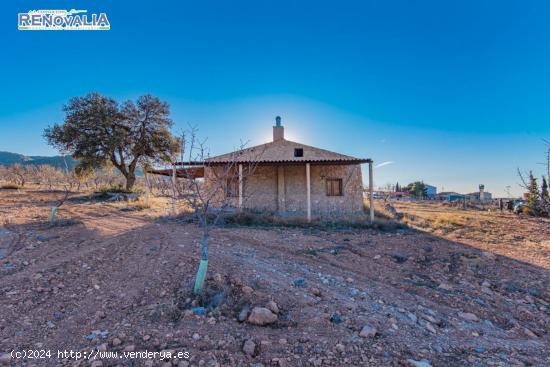  junto al parque natural de la sierra de baza un sitio para desconectar - GRANADA 