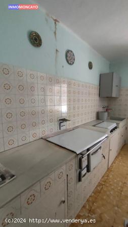 SE VENDE CASA CON TERRENO EN GRISEL (ZARAGOZA) - ZARAGOZA