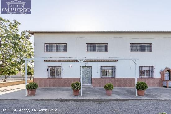 OPORTUNIDAD! CASA Y NAVE EN SANTA FÉ - GRANADA