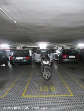  PLAZA DE PARKING EN ALQUILER PARA COCHE PEQUEÑO EN LA CALLE ROCAFORT - BARCELONA 