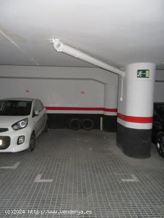 PLAZA DE PARKING EN VENTA EN LA AVENIDA MISTRAL - BARCELONA