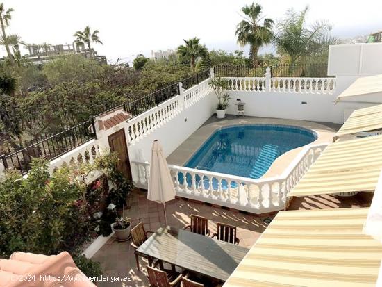  Villa en San Eugenio Alto con piscina y vistas a mar. - SANTA CRUZ DE TENERIFE 