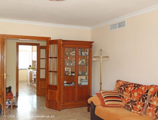 Apartamento moderno de dos dormitorios en Los Cristianos - SANTA CRUZ DE TENERIFE