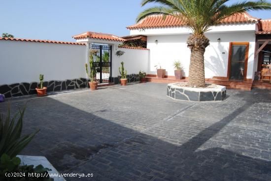 Villa con piscina y vistas excepcionales al mar - SANTA CRUZ DE TENERIFE