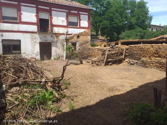 Casa en venta en Pedrún de Torío - LEON