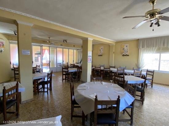 Hostal en funcionamiento en Villalobar - LEON