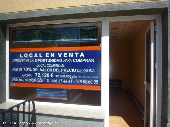 Local comercial disponible en venta, zona centro de la localidad.... - CADIZ