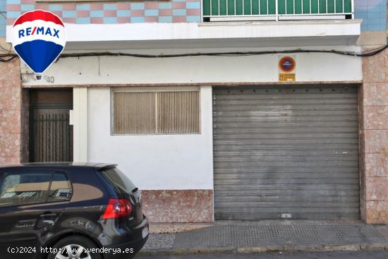  Venta de local comercial en el barrio de San Antón (Cartagena) - MURCIA 