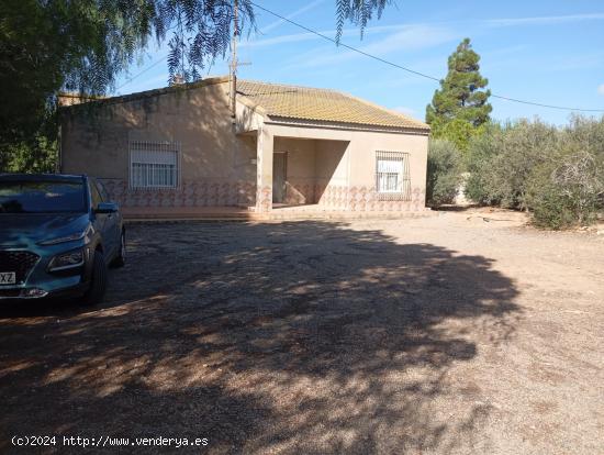 Casa rústica situada en Avileses - MURCIA