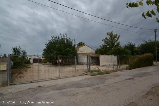 Masia antigua para reformar en Jesus i Maria (Deltebre) - TARRAGONA