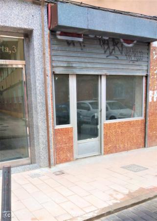 Local de 50 m2 junto a Carretera de Rueda. - VALLADOLID