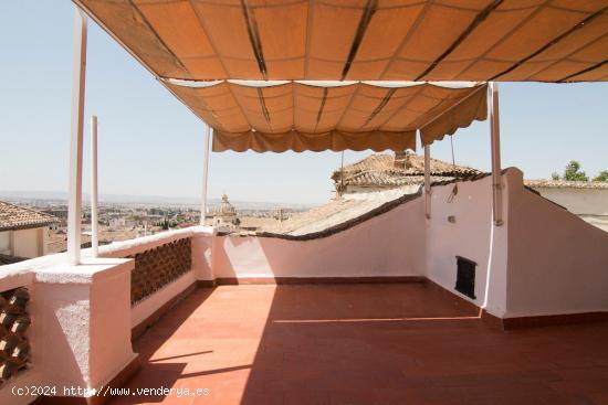 Historico Barrio del Realejo al pie de la Alhambra. - GRANADA