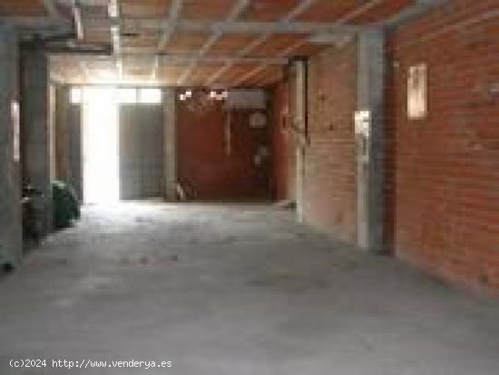 Venta de  local en Plaza Huerta Herrera de Cuéllar. Muy céntrico. Ref. 685 - SEGOVIA