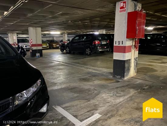 PARKING EN PARQUE EUROPA - BARCELONA