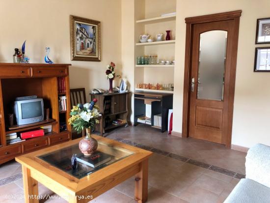 Casa en Alameda con mucho espacio sale a la venta¡¡¡¡¡ - MALAGA