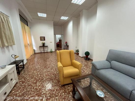 LOCAL ACONDICIONADO COMO VIVIENDA SALE A LA VENTA¡¡¡¡ - MALAGA