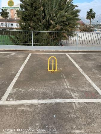 SE VENDE PLAZA DE PARKING EN URBANIZACIÓN COMPLETA. - ALICANTE