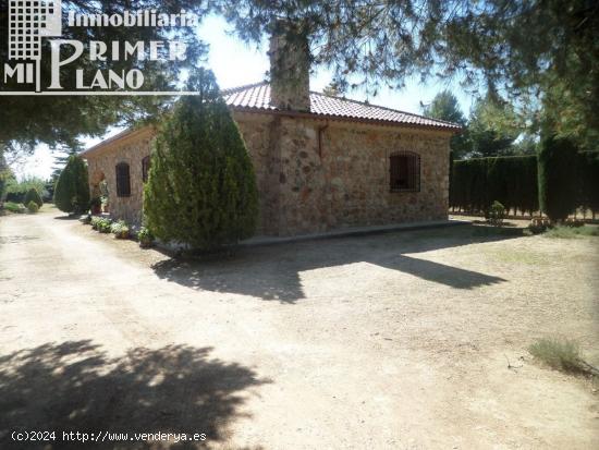  Se vende chalet nuevo a extrenar en la Carretera la Alavesa - CIUDAD REAL 