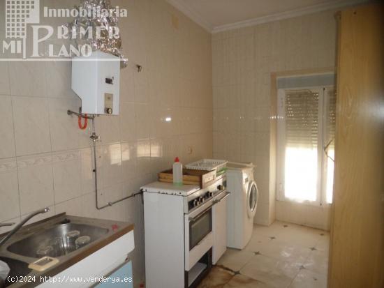 CASA DE 276m2 JUNTO A PLAZA DE ESPAÑA, TOMELLOSO CON LOCAL COMERCIAL - CIUDAD REAL