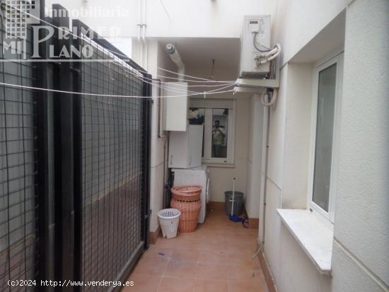 Vivienda exterior, totalmente amueblada, 2 dormitorios y 2 baños, por sólo 65.000 Euros - CIUDAD R