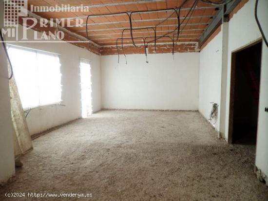 *Casa de dos plantas, de nueva construccion por terminar, por 200.000€* - CIUDAD REAL