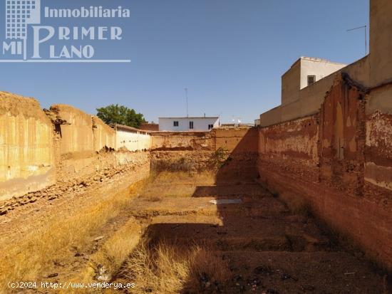  *¡Oferta! Solar con 420m2* - CIUDAD REAL 