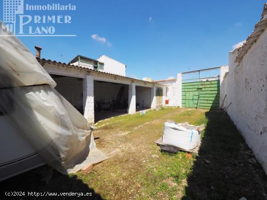 Solar de 231 m2 y 11 de fachada junto a calla Jose Maria Cepeda y avda Juan Carlos I - CIUDAD REAL