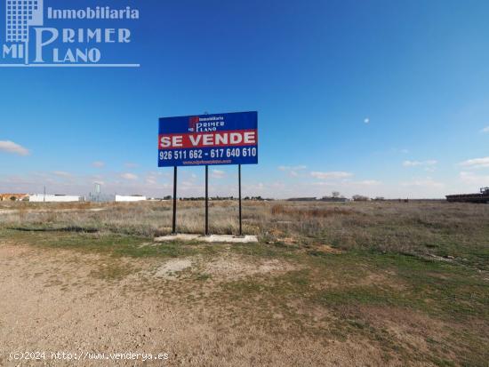 *¡OFERTA! Solar de 2407 m2 en la zona de Juan Carlos I* - CIUDAD REAL