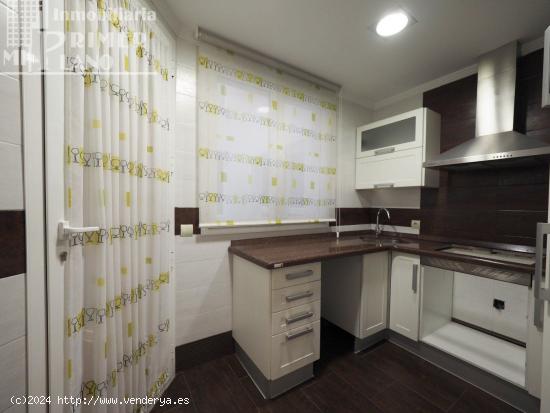 Vivienda de lujo en Plaza de España, con 2 dormitorios, baño y cocina amueblada - CIUDAD REAL