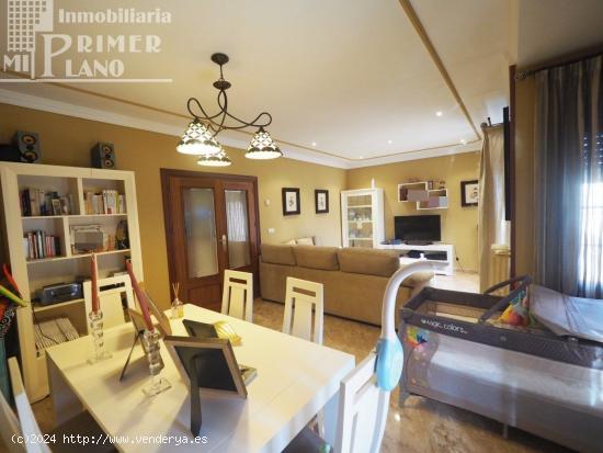  *Espectacular vivienda junto a c/D.Victor Peñasco, con 4 dormitorios, 4 baños, garaje para 5 coche 