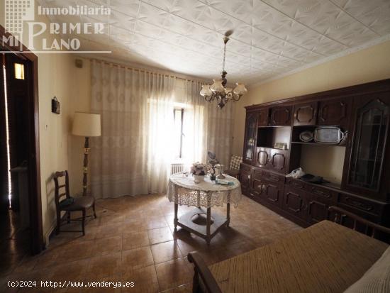  *Casa de planta baja de 122 m2 junto a calle Estacion por 33.000€* - CIUDAD REAL 