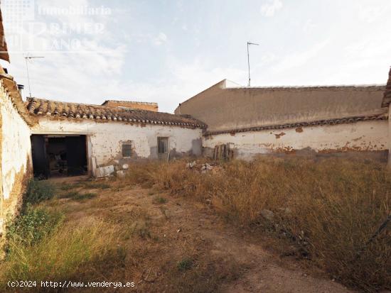 SE VENDE SOLAR 291 m2 y 11 de fachada junto a Avda Juan Carlos I - CIUDAD REAL