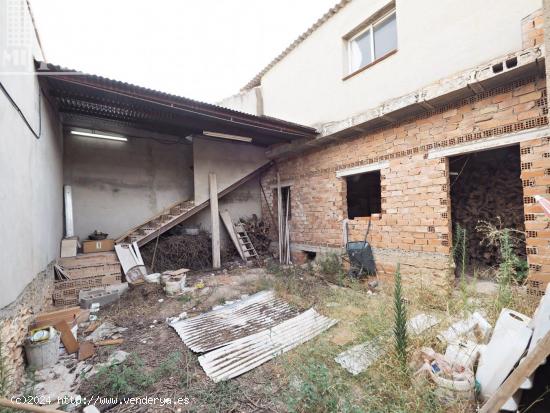 SE VENDE SOLAR 291 m2 y 11 de fachada junto a Avda Juan Carlos I - CIUDAD REAL