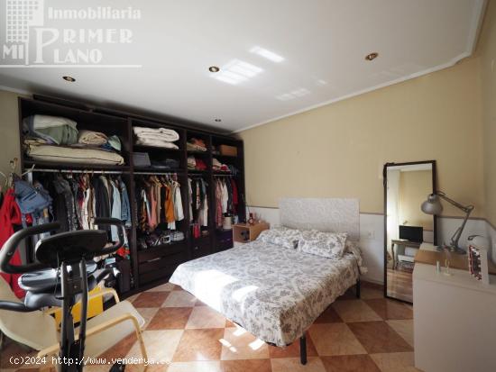 *¡OFERTA! Casa de planta baja con 2 dormitorios, 2 baños y cocinilla campera* - CIUDAD REAL