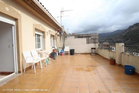  CASA EN QUENTAR - GRANADA 