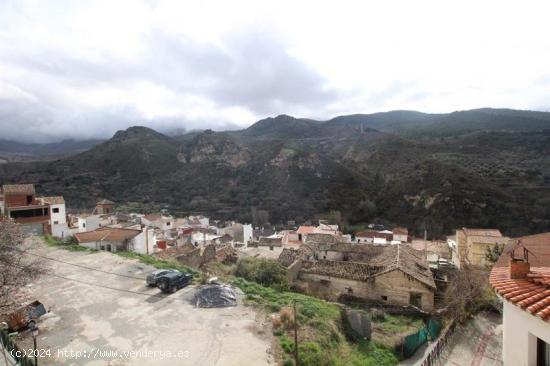 CASA EN QUENTAR - GRANADA