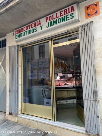 LOCAL COMERCIAL EN ZONA ALHAMAR - GRANADA