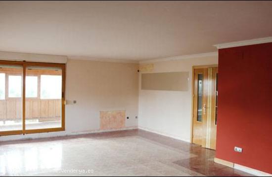  Chalet en venta en Colmenar de Oreja (Madrid) - MADRID 