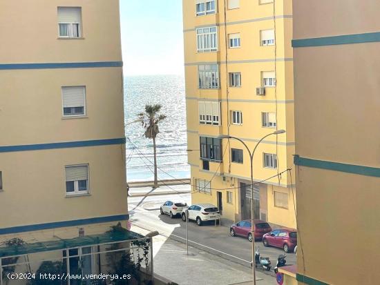  PLAYA SANTA Mª DEL MAR - CADIZ - ¡ AMPLIO PISO CON TERRAZA ! - CADIZ 