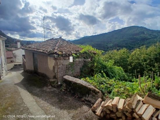 CASA con terraza y vistas al Rio Miño. RIBEIRA SACRA (Nogueira de Ramuín).. - ORENSE