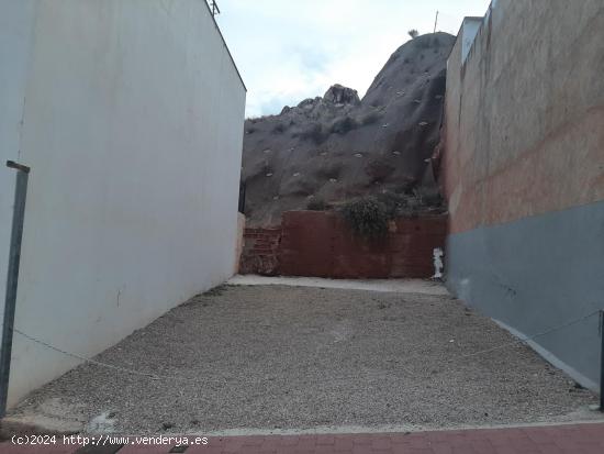 Solar para construcción de vivienda unifamiliar en el centro de Lorca - MURCIA