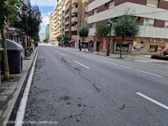 BAJO COMERCIAL EN CALLE URZÁIZ ZONA LLORONES. - PONTEVEDRA