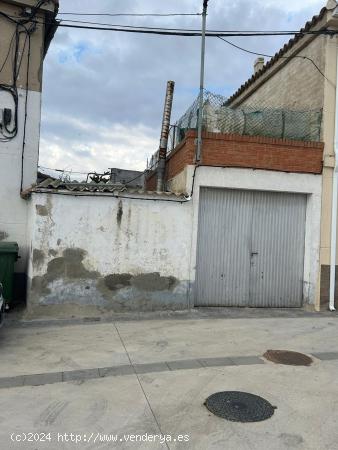 CASA EN MUEL PARA REFORMAR - ZARAGOZA