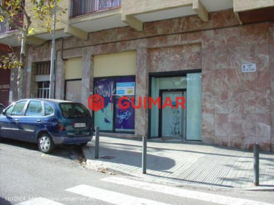 Local comercial en venta en Esplugues de Llobregat - BARCELONA